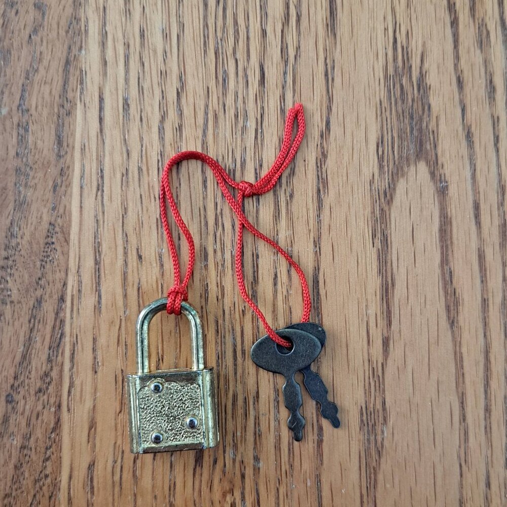 Mini Padlock With Keys For Luggage Lock Box Cash Box Small Safes